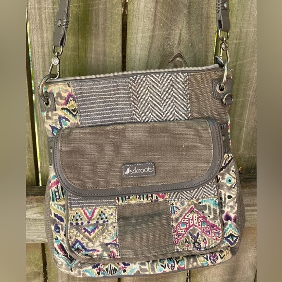 Sakroots Artist Circle Flap Crossbody Bag​​ - Picture 1 of 7